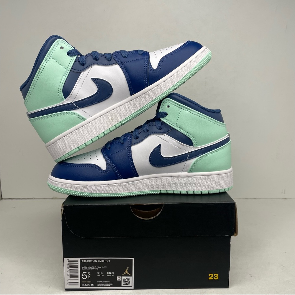 Nike Air Jordan 1 Retro Mid GS “Blue Mint” NEW 2022 - Picture 3 of 4